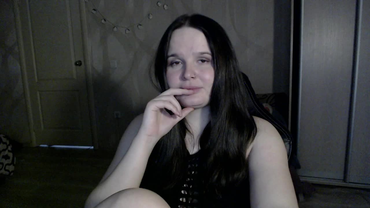 Lizzi-Peach Live Sex January 31, 2026