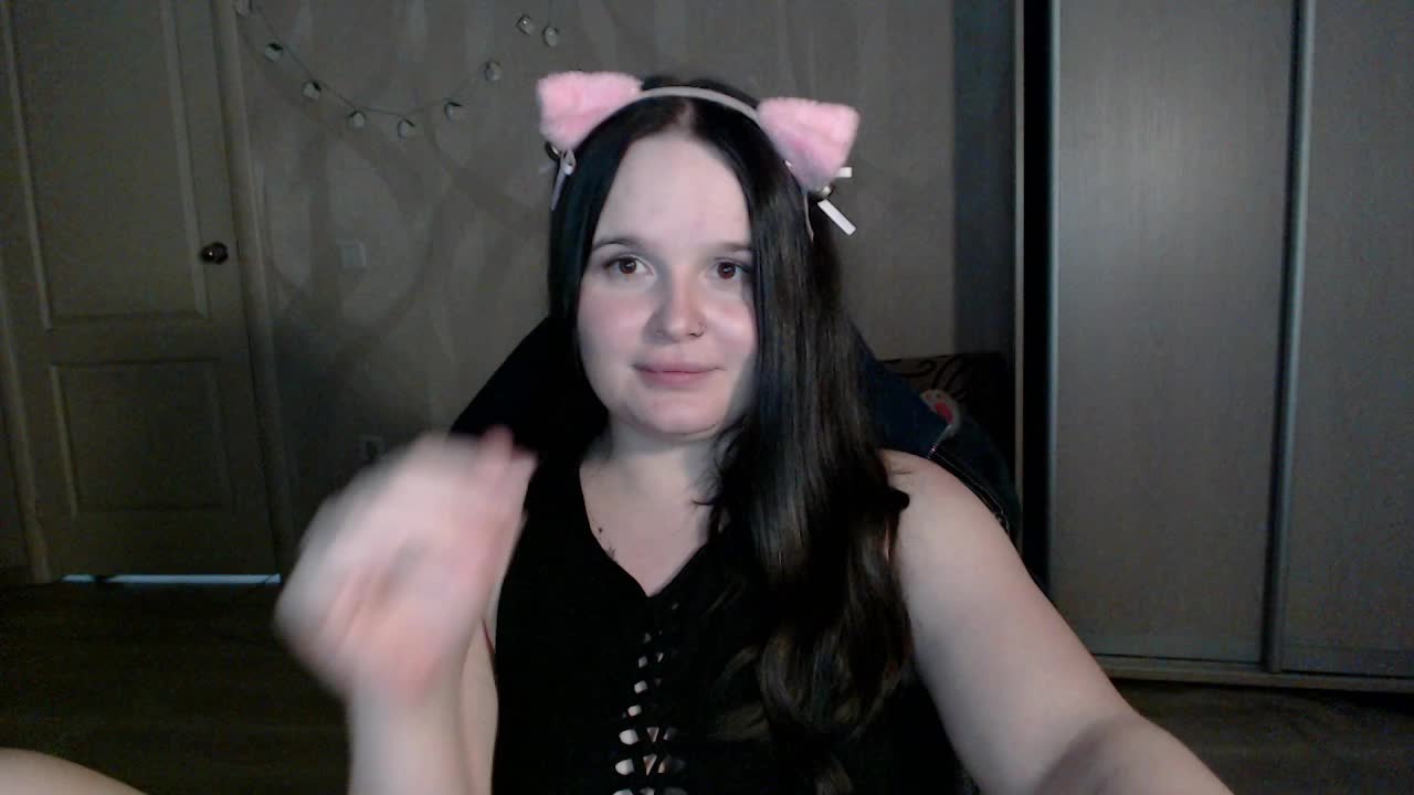 Lizzi-Peach Live Sex January 31, 2026