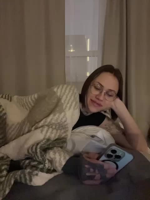 v_-_-_v Live Sex January 31, 2026
