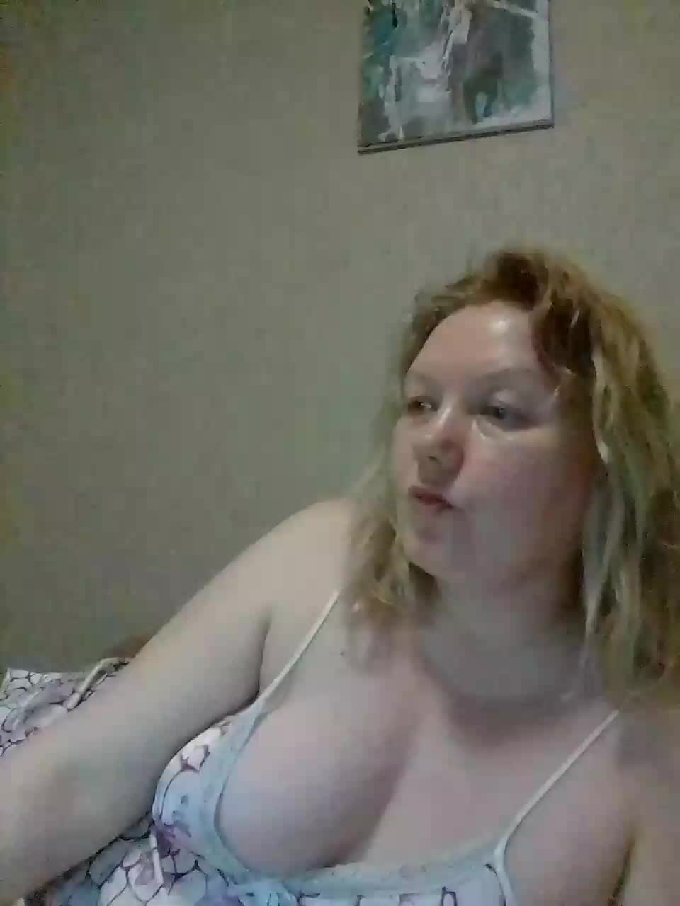 LucyAlexis Live Sex February 1, 2026