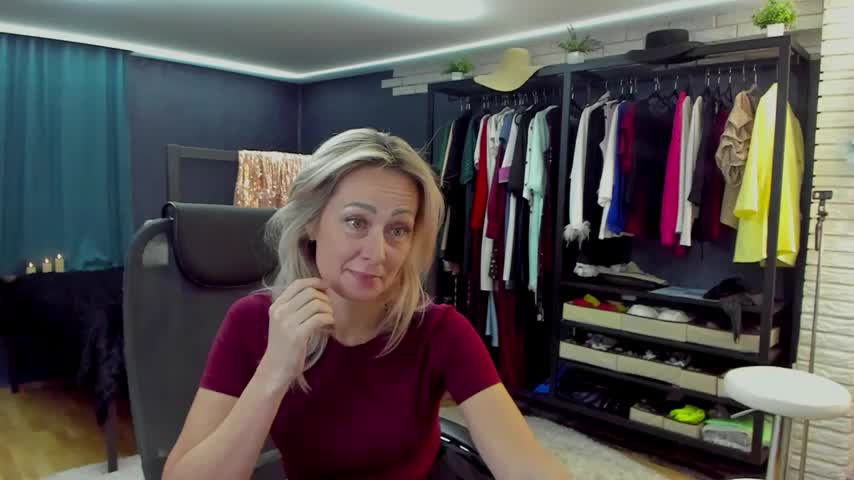 Julia_Cherry_ Live Sex February 1, 2026