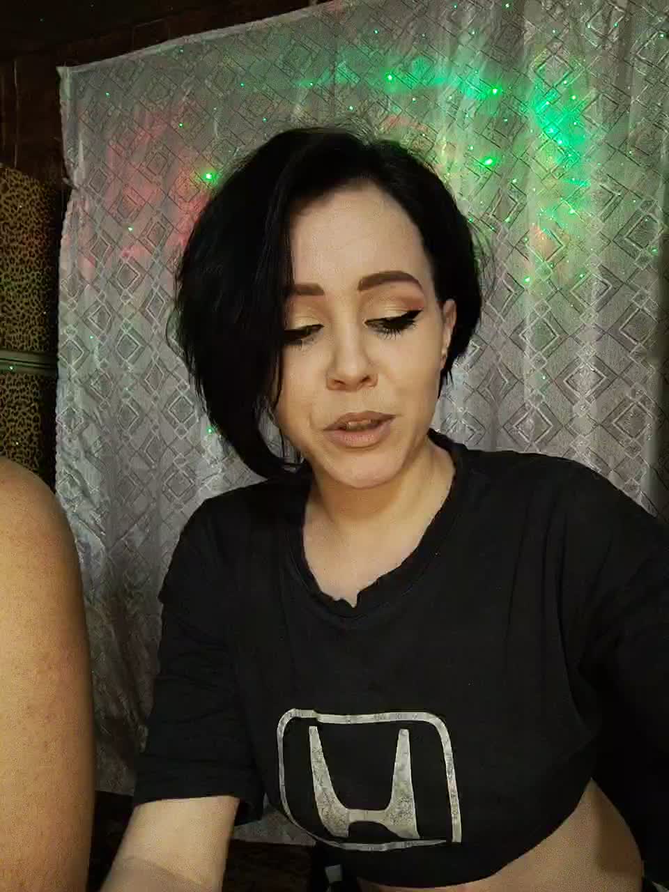 _Dia-Vik_ Live Sex February 1, 2026