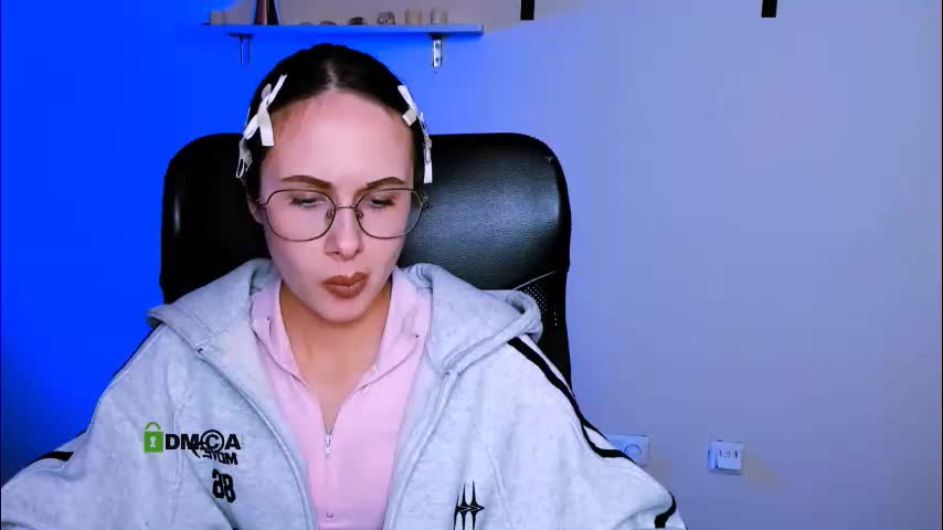 mona_cloud Live Sex February 1, 2026