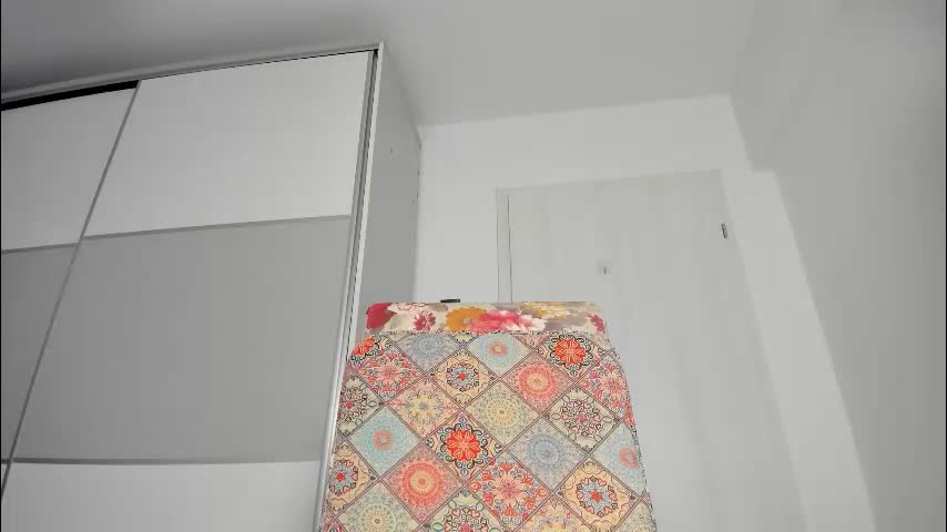 snow_flakee Live Sex February 1, 2026