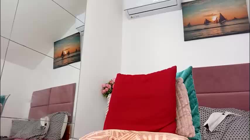 julianejae Live Sex February 2, 2026