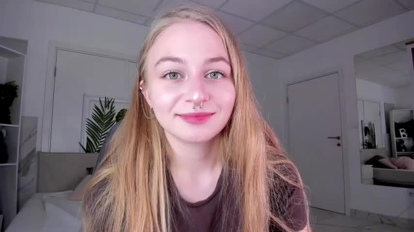 MiaMews Live Sex February 2, 2026