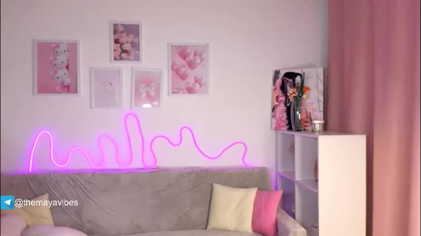 maya_blonde18 Live Sex February 2, 2026