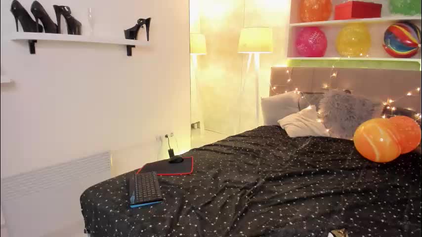 isabelkiss Live Sex February 2, 2026