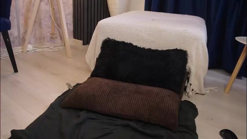 scarleteyes_ Live Sex February 3, 2026