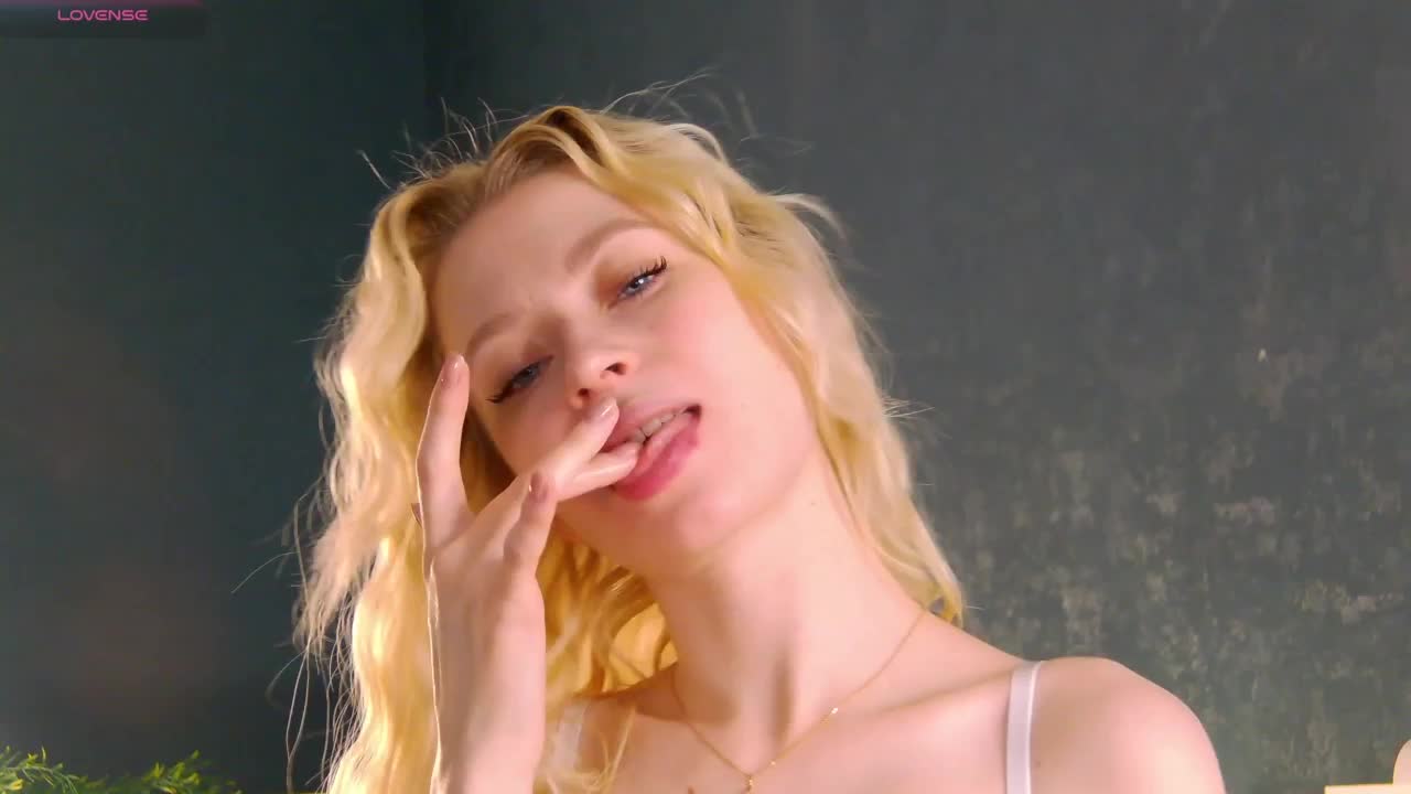 -mozaly- Live Sex February 3, 2026