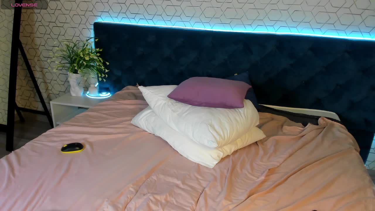 desiree-doll Live Sex February 3, 2026