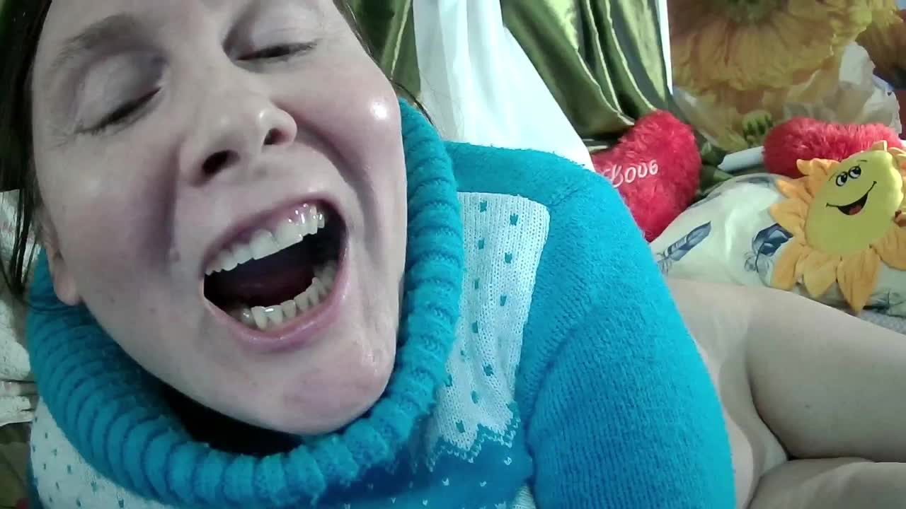 Aktriska Live Sex February 3, 2026