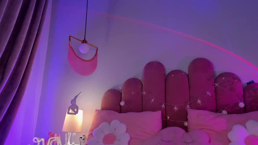 ElsaYoung Live Sex February 3, 2026