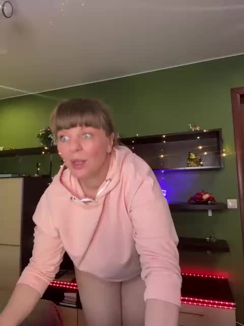 Veronika_Gold Live Sex February 3, 2026