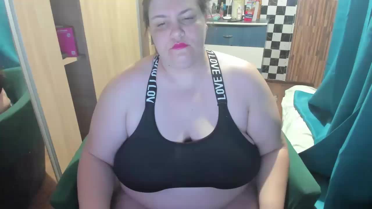 Ionysexylips69 Live Sex February 3, 2026