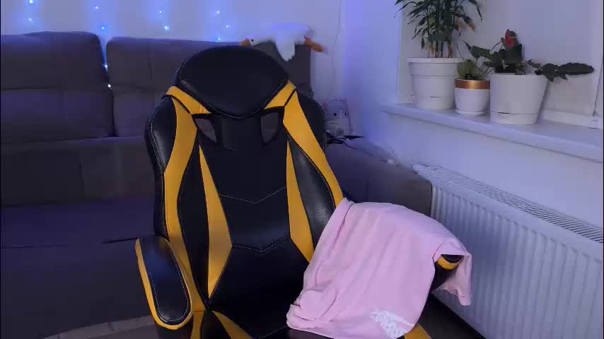 kittie_bear Live Sex February 3, 2026