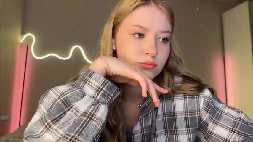 kittyloffe Live Sex February 3, 2026