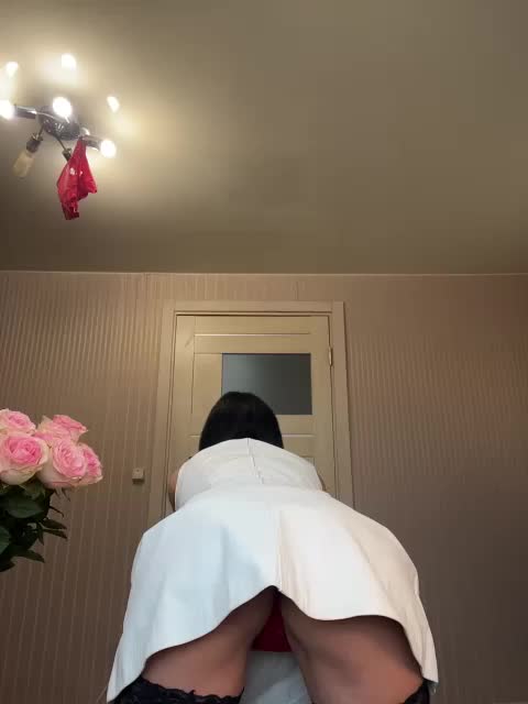 Karolina_Milf Live Sex February 3, 2026