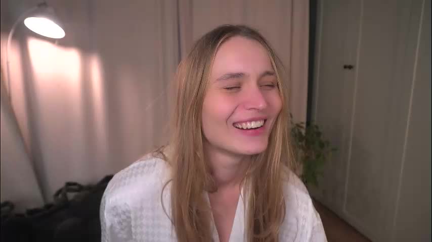 lisa_schiele Live Sex February 3, 2026