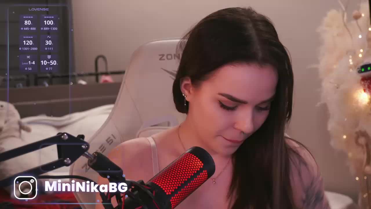 MiniNika Live Sex February 4, 2026