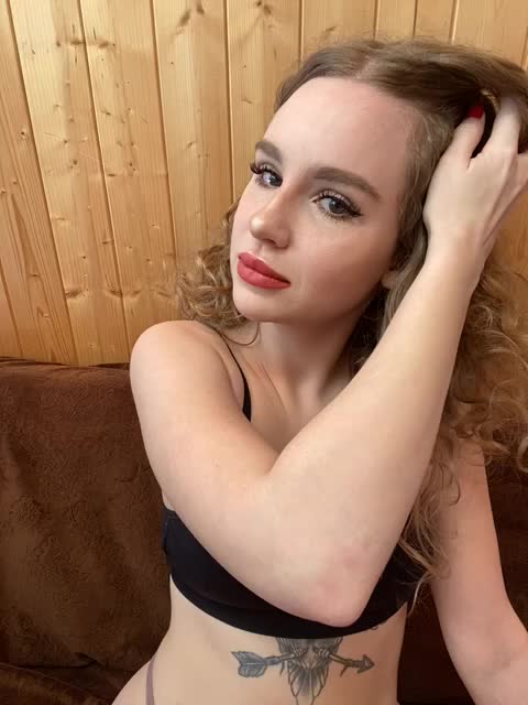 Sweetie_Kitty Live Sex February 4, 2026