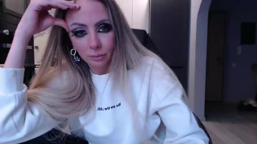 blondalina Live Sex February 4, 2026
