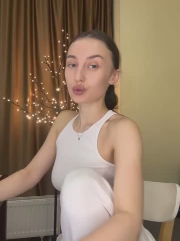 Polli_Kiss Live Sex February 4, 2026
