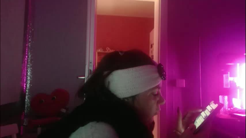 melli23 Live Sex February 4, 2026