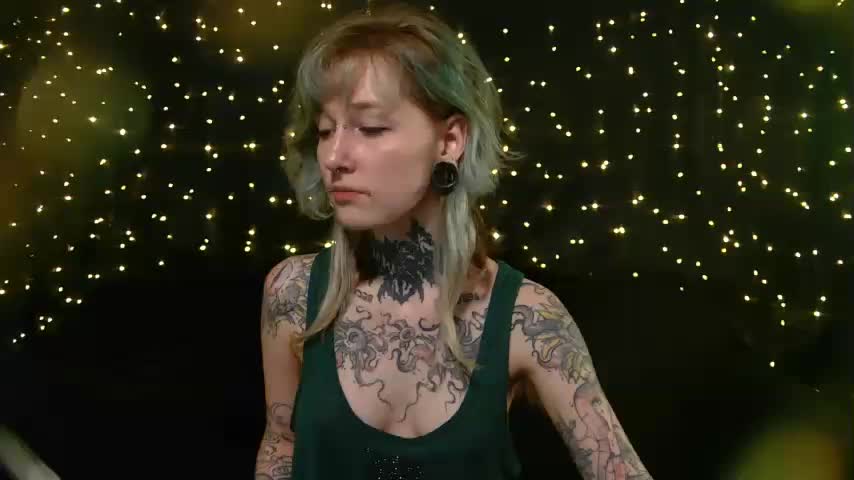 LittleSpaceMouse- Live Sex February 4, 2026