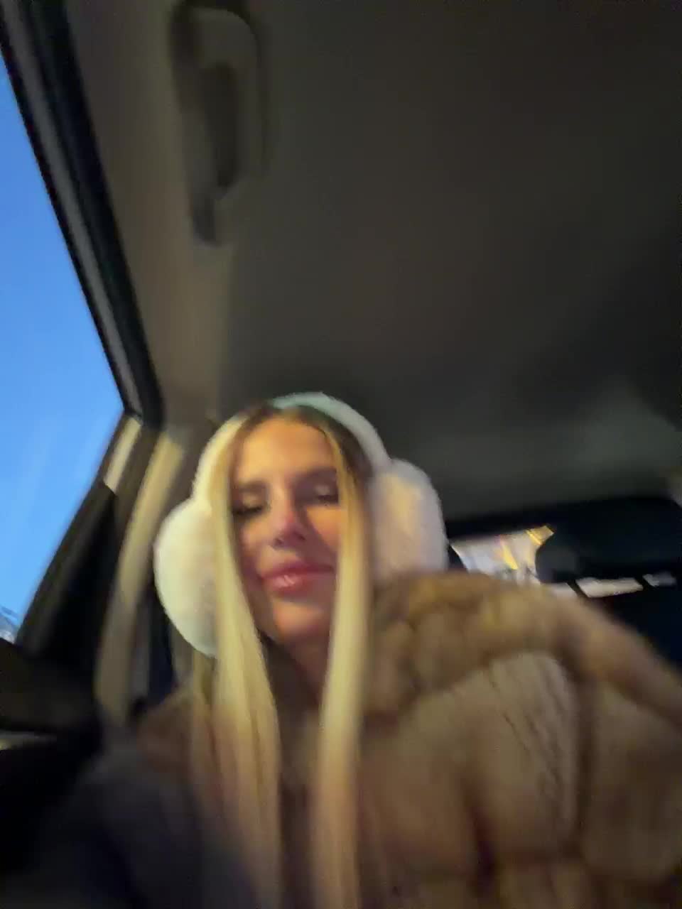 ALVUWKA Live Sex February 4, 2026