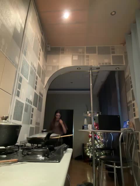 -APELSINKA- Live Sex February 5, 2026