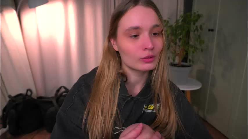 lisa_schiele Live Sex February 5, 2026