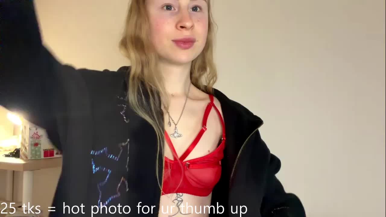 StephaniDrouillard Live Sex February 5, 2026