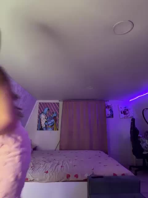 -MaybeBaby- Live Sex February 6, 2026