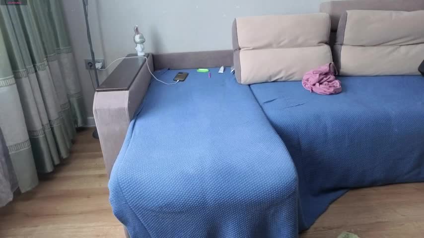 Milaa1998 Live Sex February 8, 2026