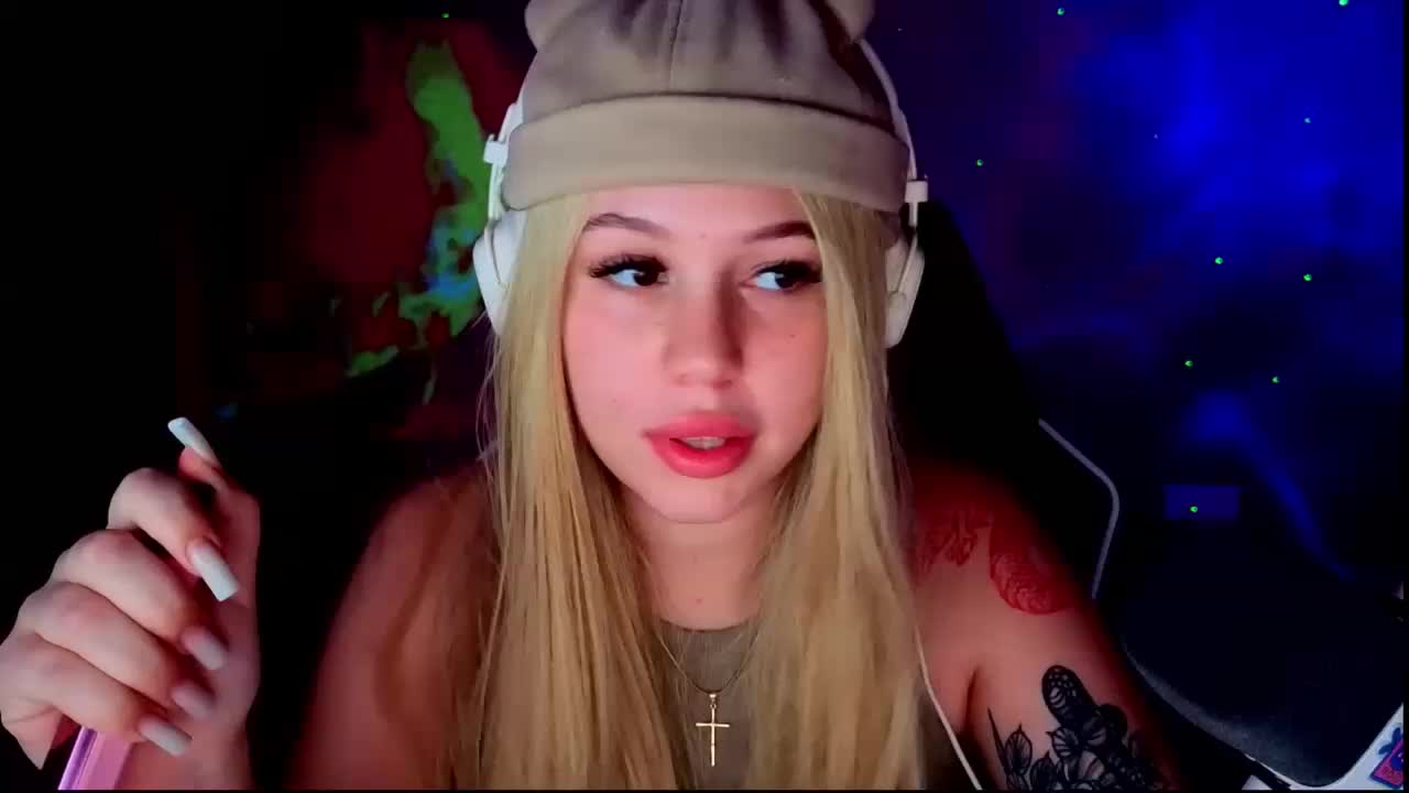 dikidii Live Sex February 8, 2026