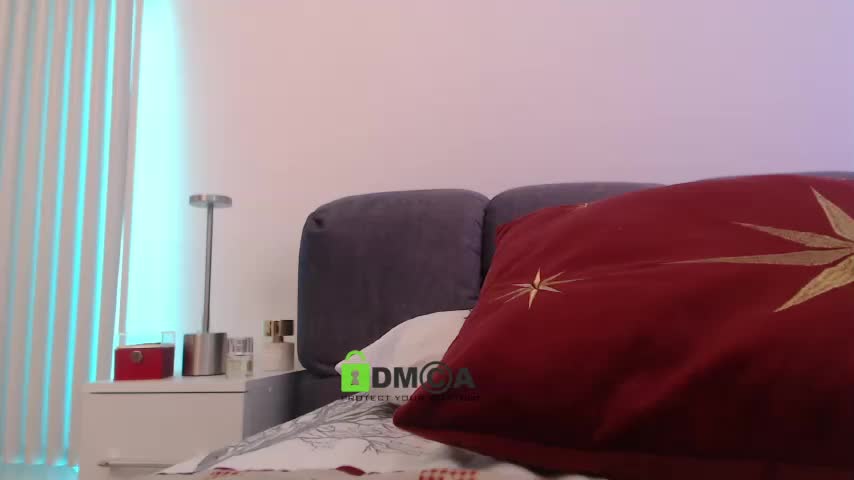 MaxineDi Live Sex February 8, 2026