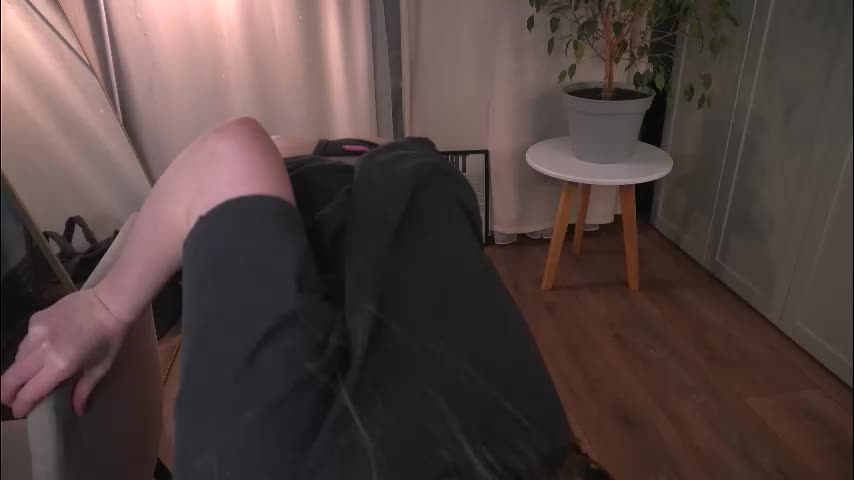 lisa_schiele Live Sex February 8, 2026