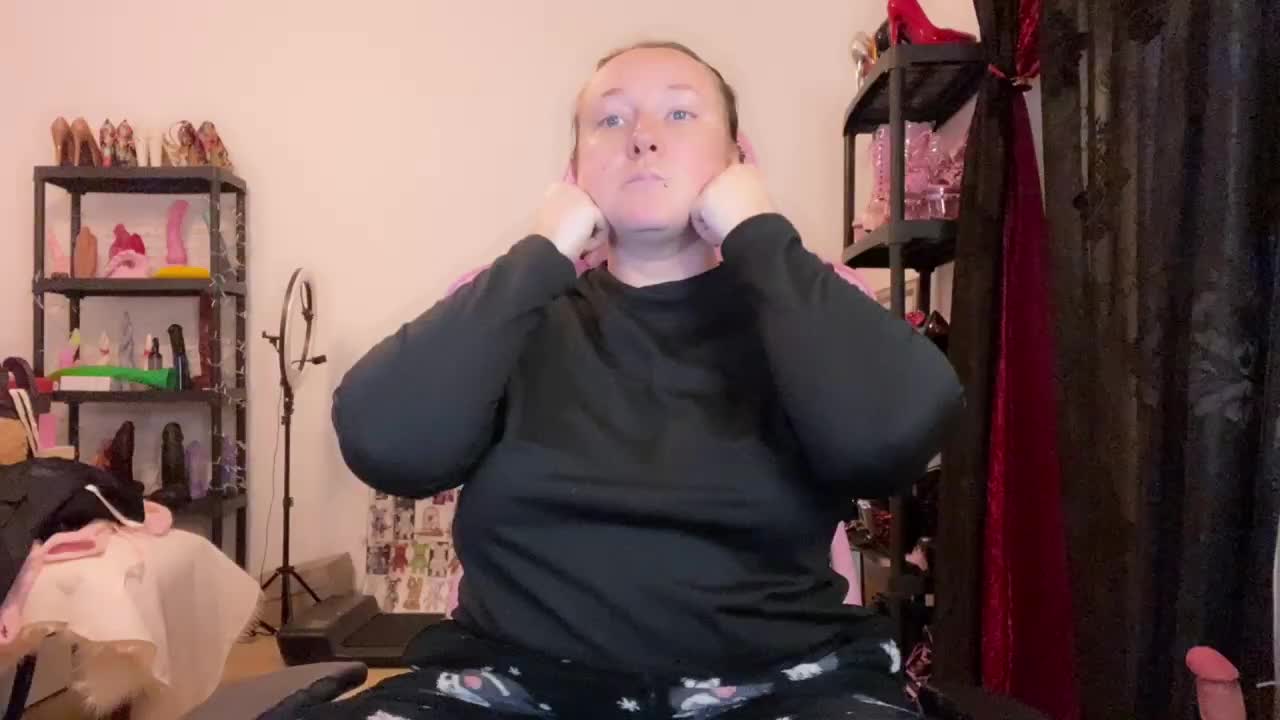 NylonQueen Live Sex February 8, 2026