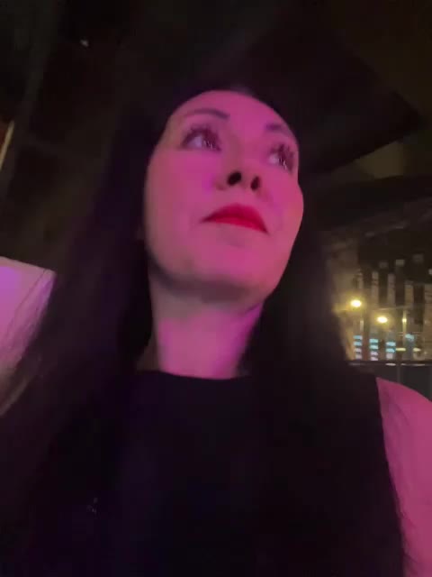 Karolina_Milf Live Sex February 8, 2026