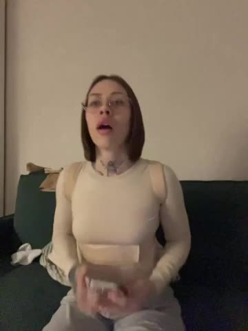 v_-_-_v Live Sex February 8, 2026