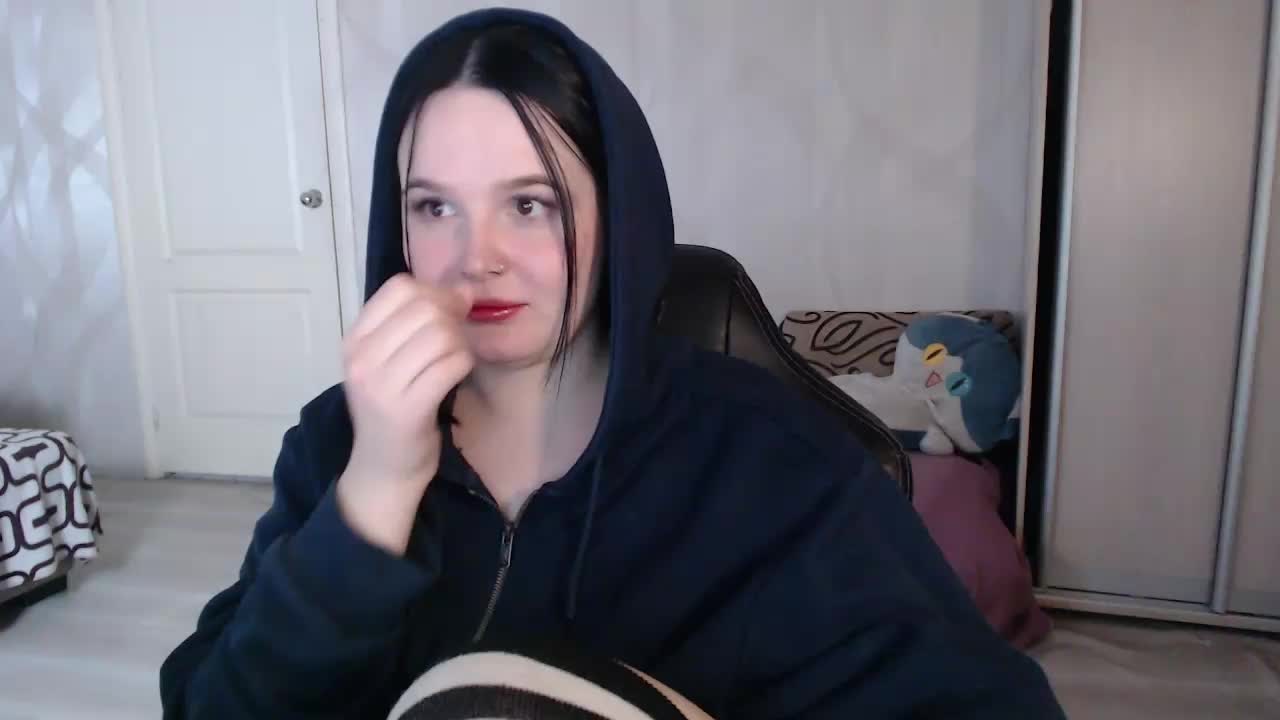 Lizzi-Peach Live Sex February 8, 2026