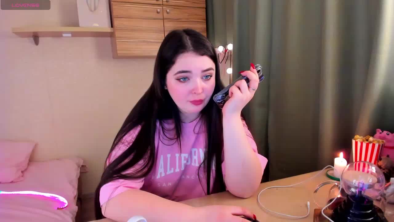 Alicenextdoor Live Sex February 8, 2026