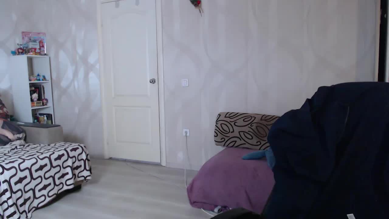 Lizzi-Peach Live Sex February 9, 2026