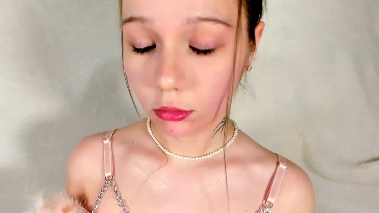 MelMooon Live Sex February 9, 2026