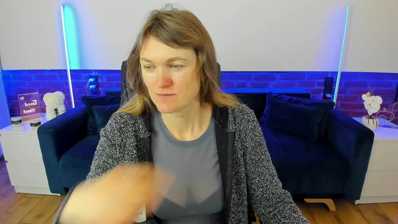 Annabel-xxx Live Sex February 9, 2026