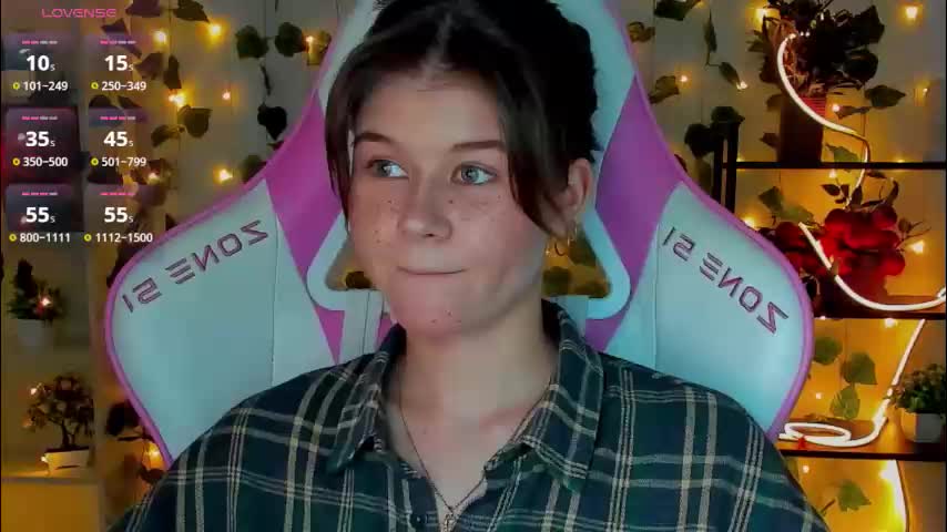 alice_tails Live Sex February 10, 2026