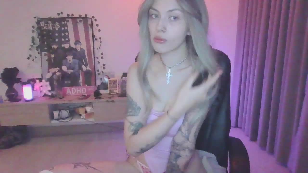 EmilyFlowers Live Sex February 10, 2026