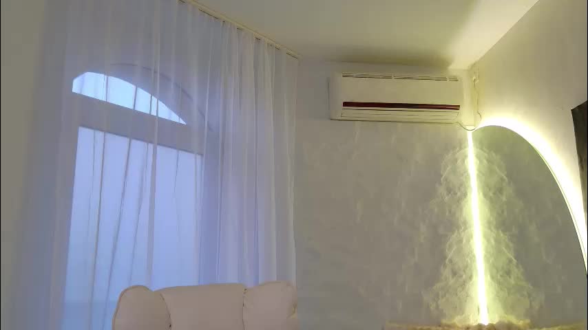 monique_a Live Sex February 10, 2026