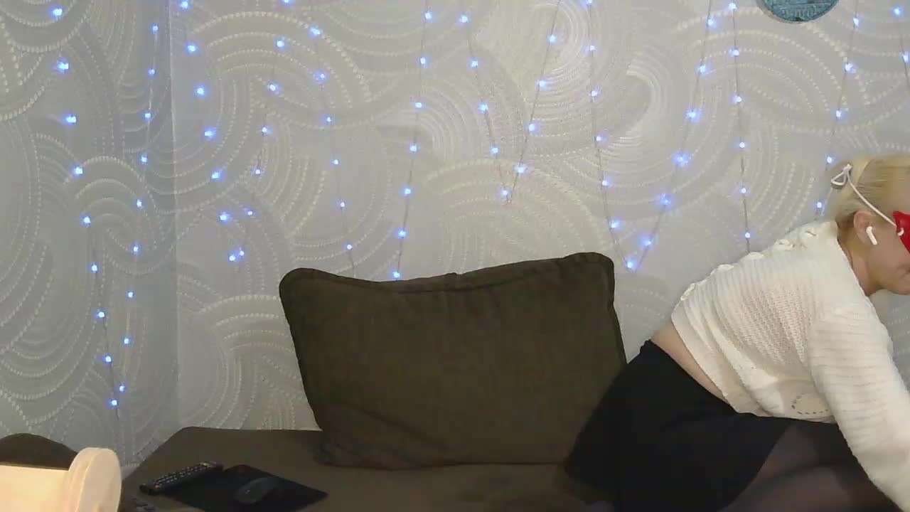 Iinna Live Sex February 10, 2026